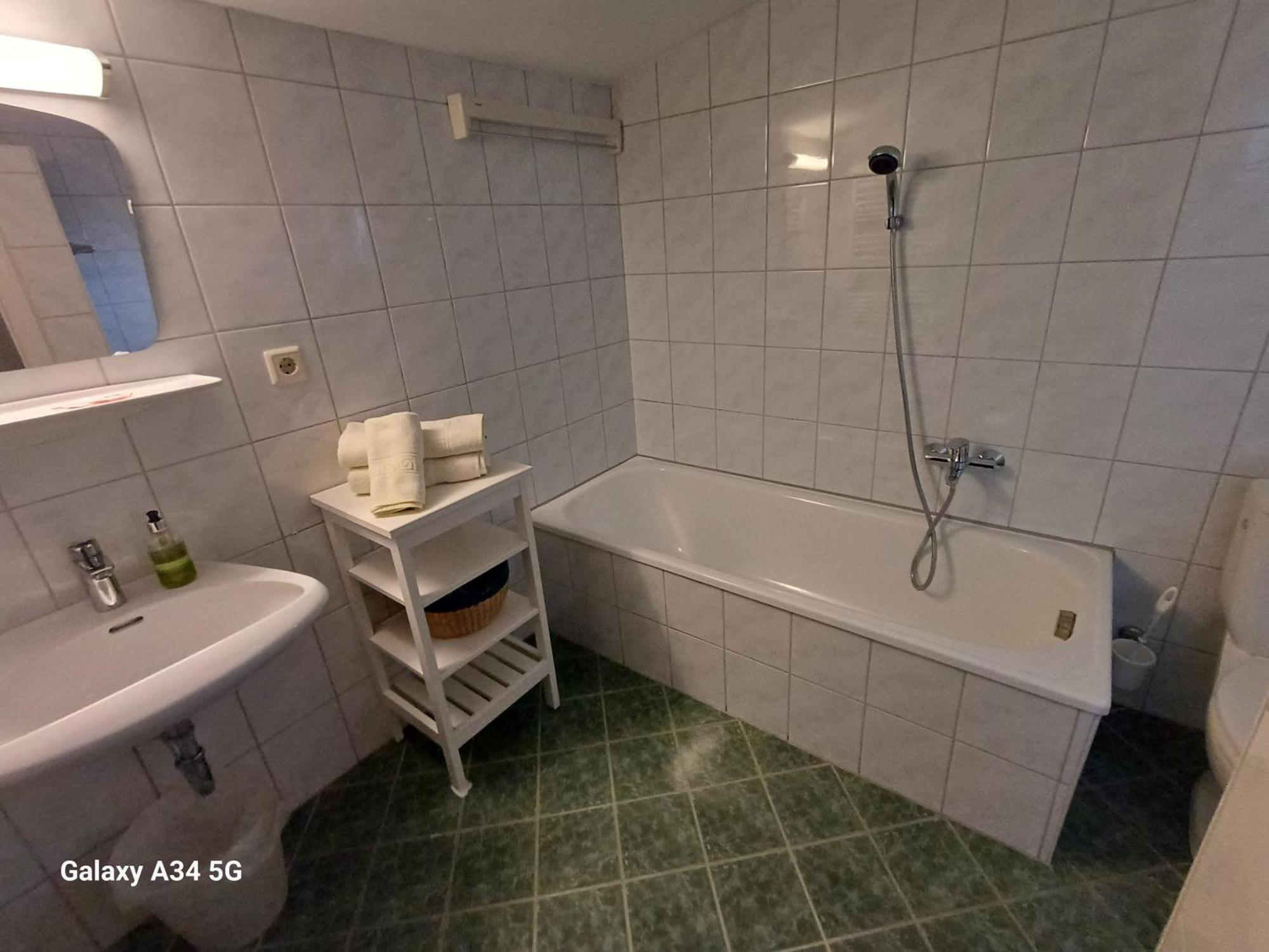 Haus Am Moos Bed & Breakfast Salzburg Exterior photo