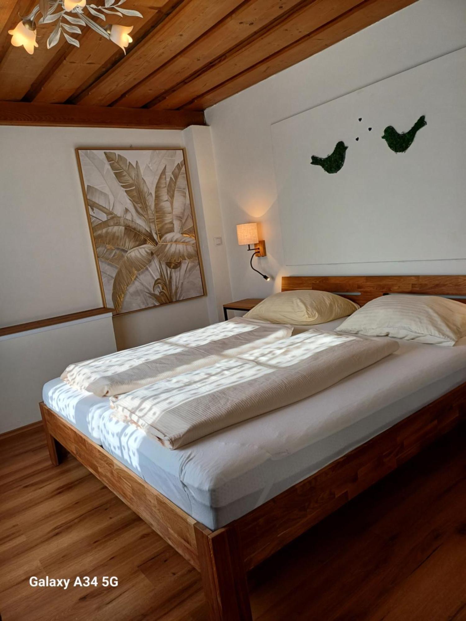 Haus Am Moos Bed & Breakfast Salzburg Exterior photo